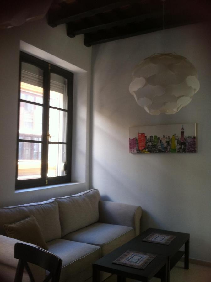 Apartamento muy bien situado en el centro de Cádiz y al lado de la playa Cádis Exterior foto