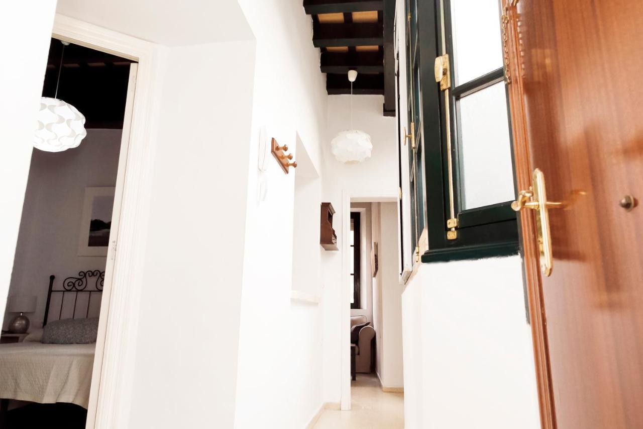 Apartamento muy bien situado en el centro de Cádiz y al lado de la playa Cádis Exterior foto
