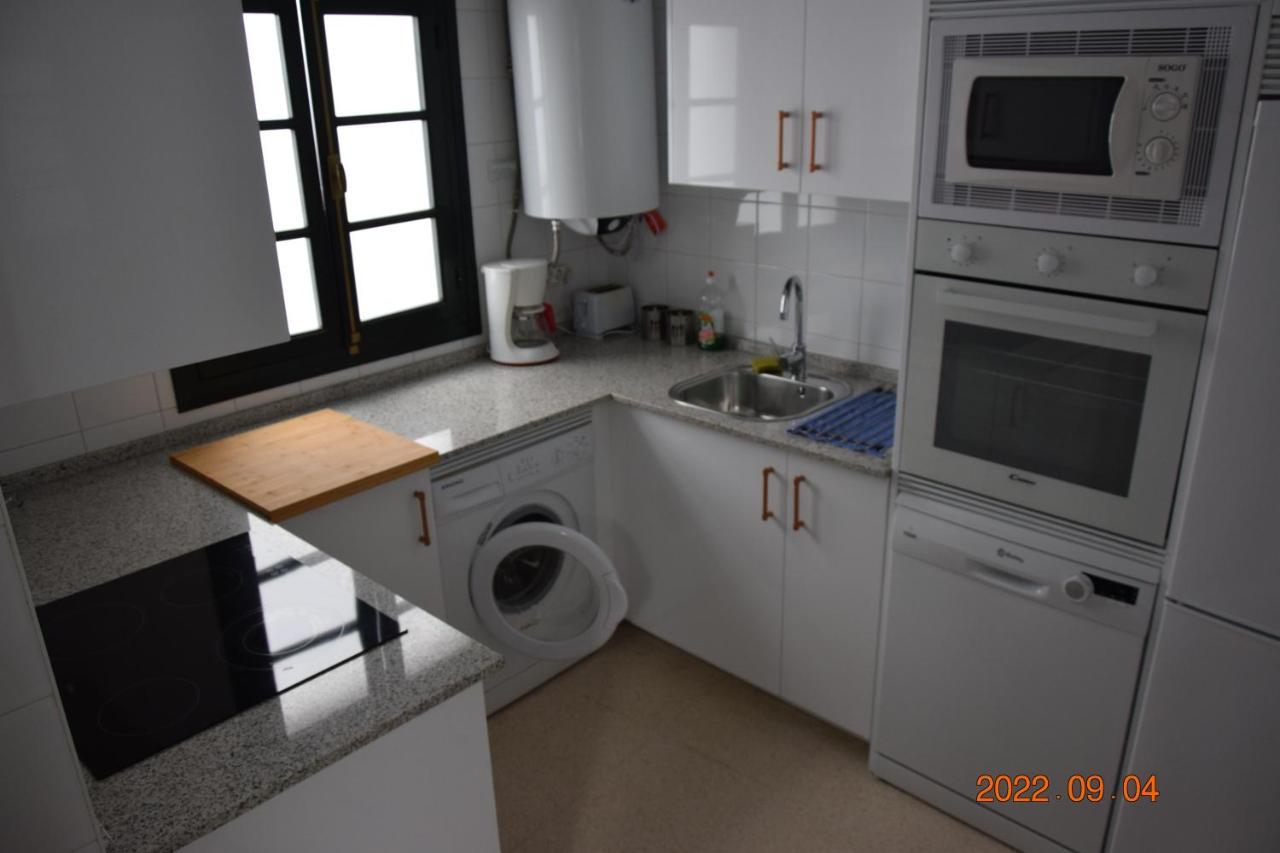 Apartamento muy bien situado en el centro de Cádiz y al lado de la playa Cádis Exterior foto